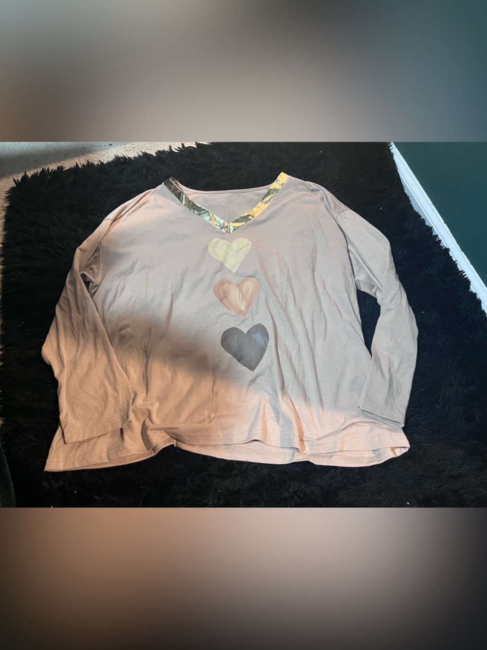 🕸️ (10 for $10)NWOT Blush Heart-Print V-Neck Long Sleeve Top